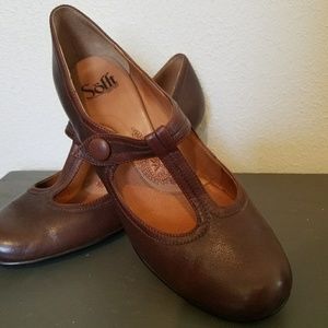Sofft Brown leather dress heels size 9